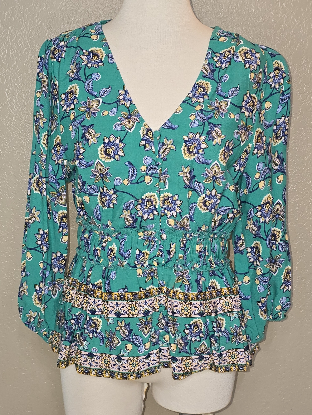 Francesca's Collections Teal Floral V-Neck Peplum Blouse